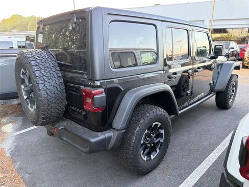 Used 2025 Jeep Wrangler Unlimited Rubicon 4xe w/ Safety Group AWD/4WD image 4