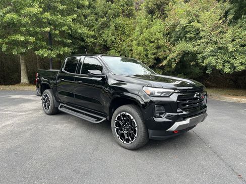 New 2026 Chevrolet Colorado Z71 w/ Technology Package image 2