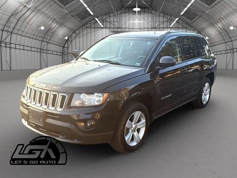 Used 2016 Jeep Compass Sport w/ Power Value Group AWD/4WD image 3
