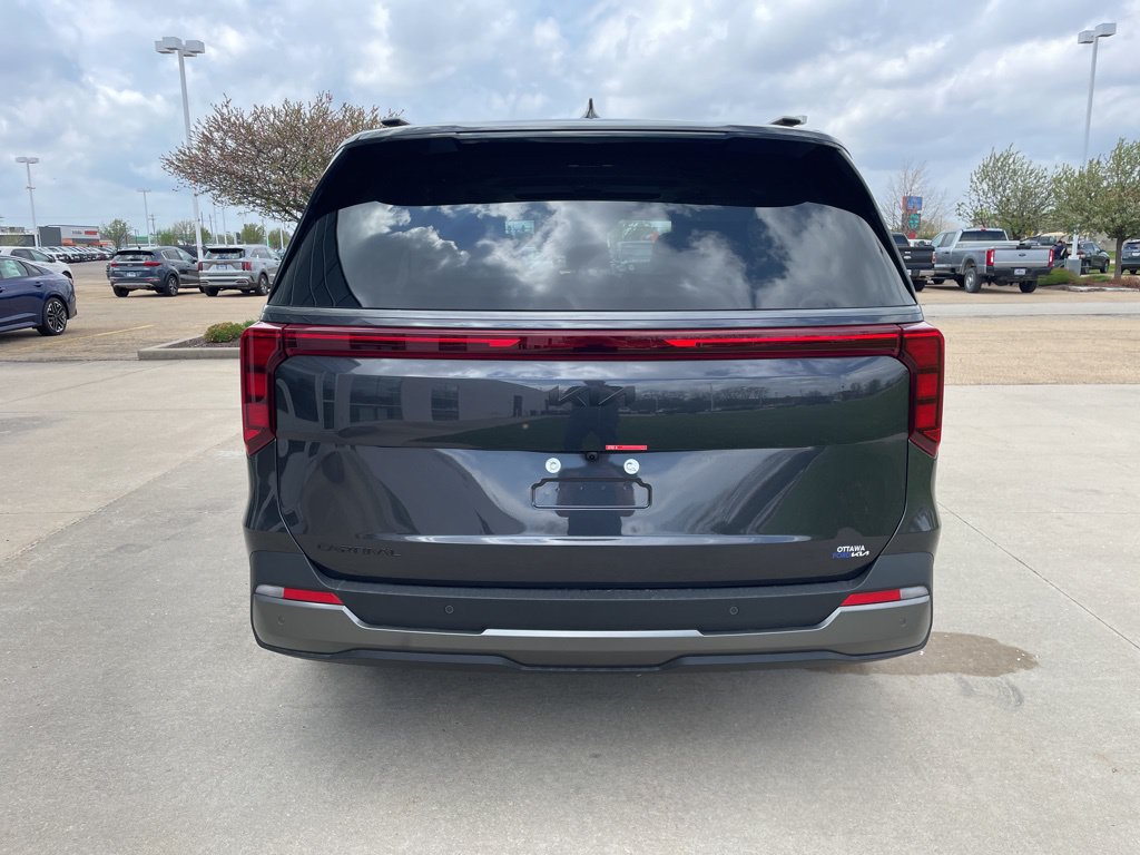 New 2026 Kia Carnival SX w/ SX Dark Edition Package FWD image 6