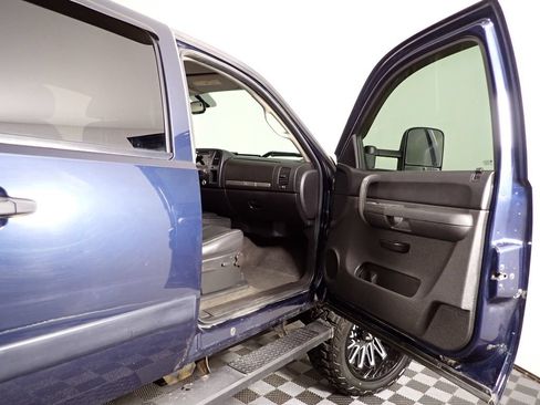 Used 2008 Chevrolet Silverado 3500 LT AWD/4WD image 34