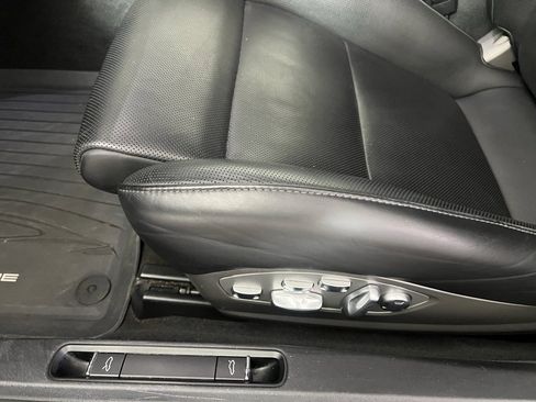 Certified 2019 Porsche 718 Cayman S image 27