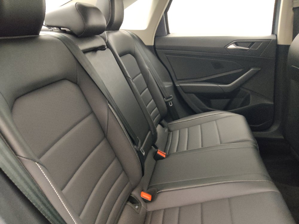 Used 2024 Volkswagen Jetta SE FWD image 19