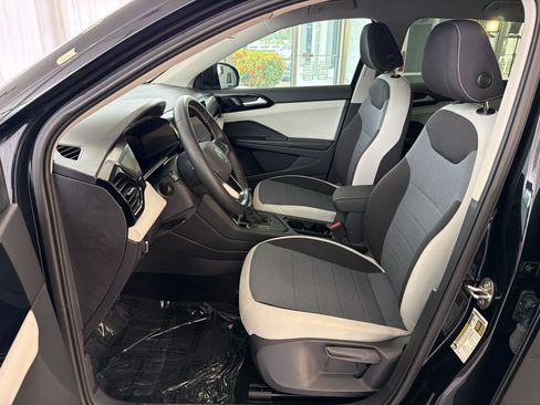 Certified 2025 Volkswagen Taos S FWD image 5