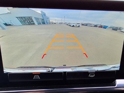 Used 2025 GMC Sierra 1500 SLT w/ SLT Convenience Package image 19