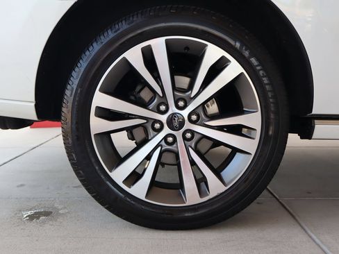 Used 2021 Ford Expedition Platinum AWD/4WD image 12