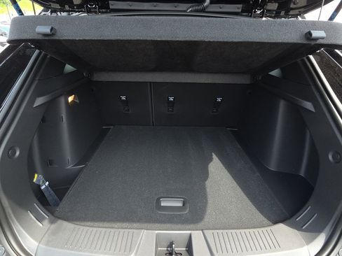New 2026 Chevrolet Trax RS w/ Sunroof Package FWD image 33