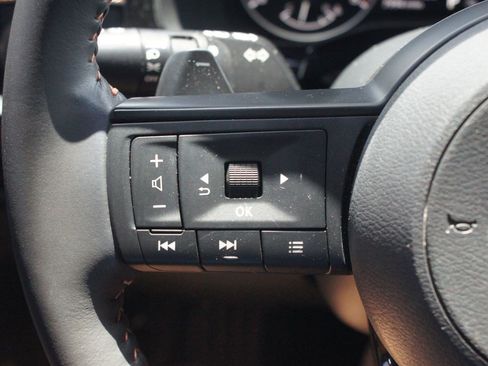 Used 2025 Nissan Pathfinder Rock Creek AWD/4WD image 9