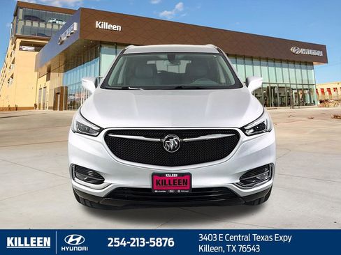 Used 2020 Buick Enclave Essence w/ Sport Touring Edition image 2