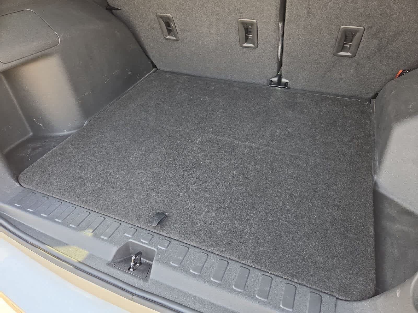 Used 2023 Chevrolet Equinox LT FWD image 30