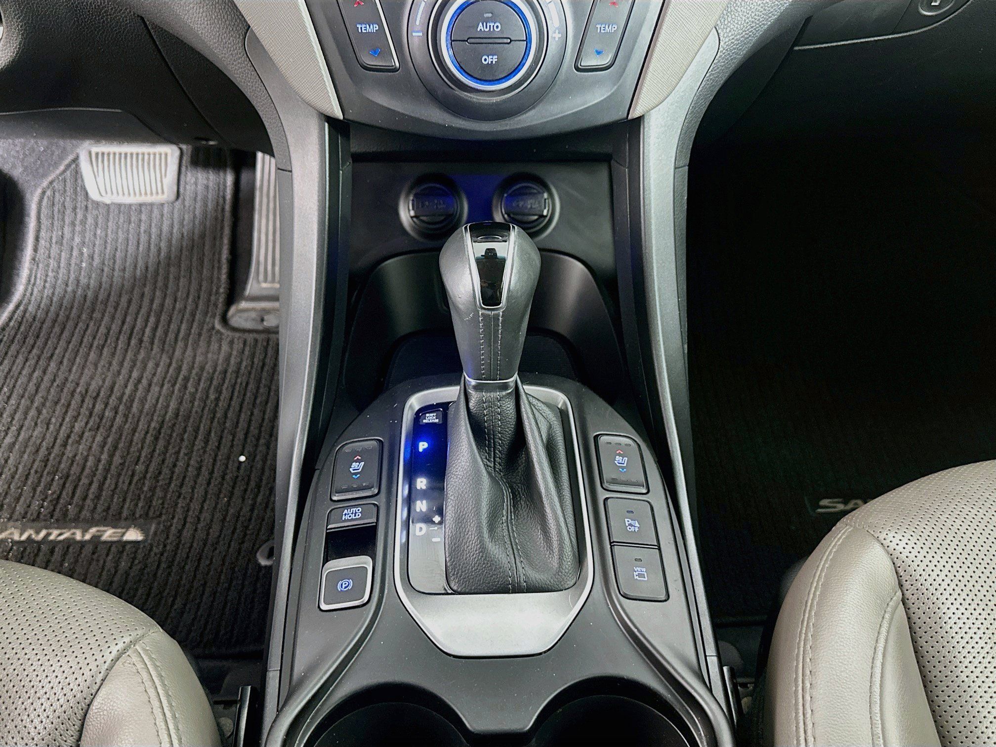 Used 2018 Hyundai Santa Fe Sport w/ 2.0T Ultimate Tech Package 05 FWD image 25