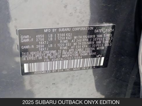 Used 2025 Subaru Outback Onyx Edition AWD/4WD image 28