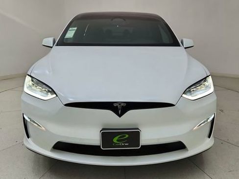 Used 2023 Tesla Model X image 13
