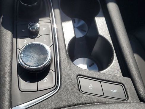 Used 2023 Cadillac XT6 Luxury image 28