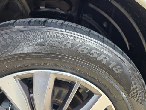 Used 2019 Nissan Pathfinder SV image 15