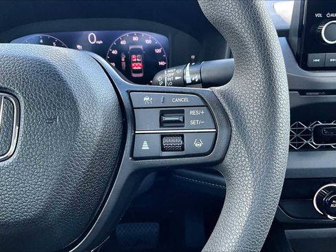 Used 2025 Honda Accord LX image 23