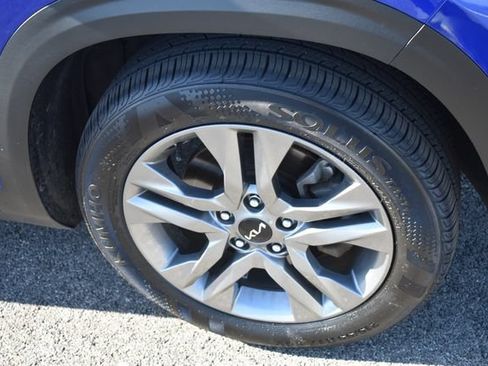 Certified 2023 Kia Seltos LX AWD/4WD image 12