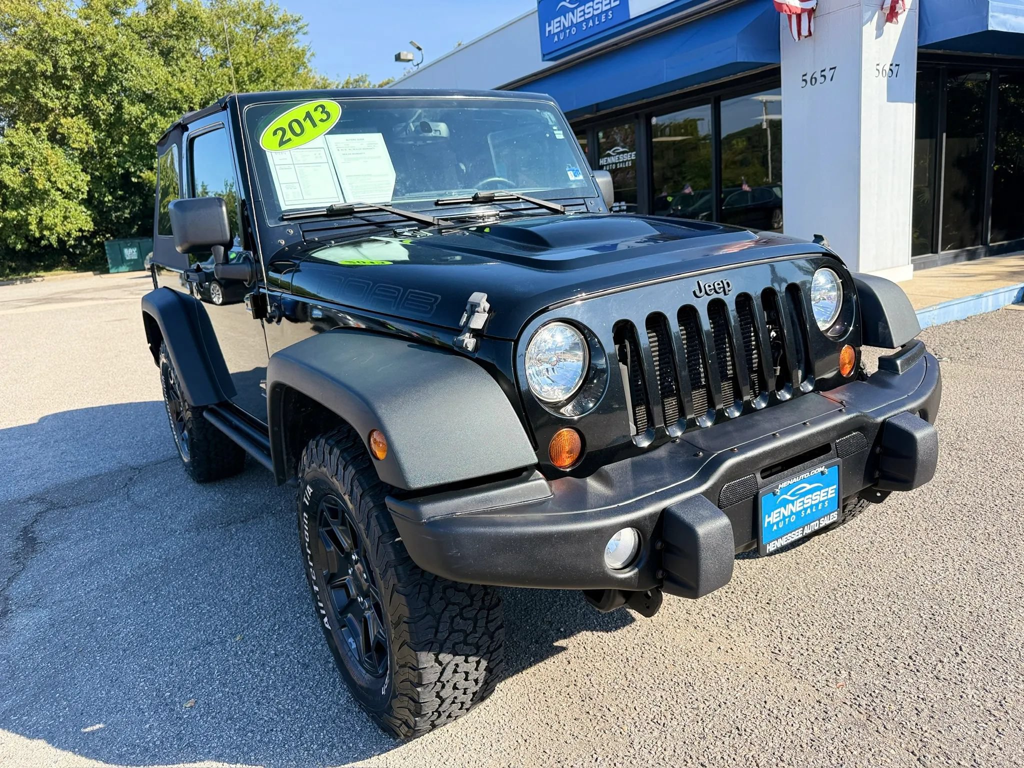 Used 2013 Jeep Wrangler Sahara AWD/4WD image 27
