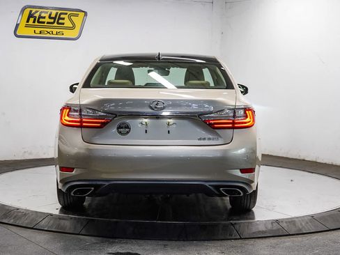 Used 2018 Lexus ES 350 w/ Navigation System Package FWD image 3