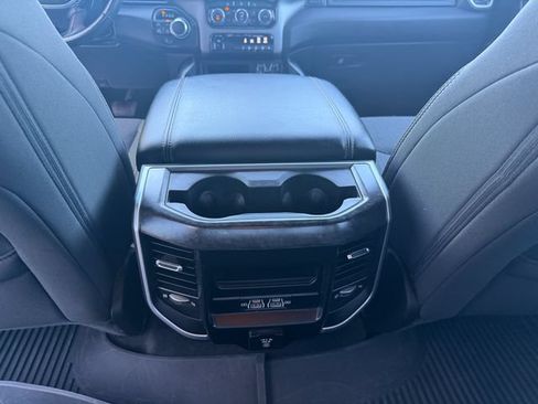 Used 2022 RAM 1500 Big Horn AWD/4WD image 28