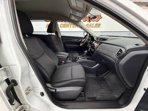 Used 2018 Nissan Rogue S AWD/4WD image 23