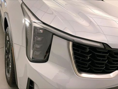 Used 2025 Kia Sorento S AWD/4WD image 26