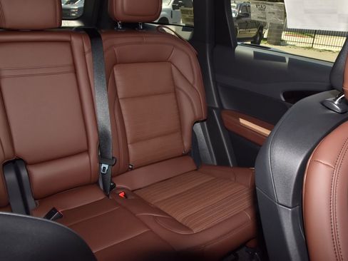 New 2026 Lincoln Nautilus Reserve AWD/4WD image 50