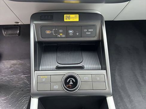 New 2026 Hyundai Kona SEL Premium AWD/4WD image 19