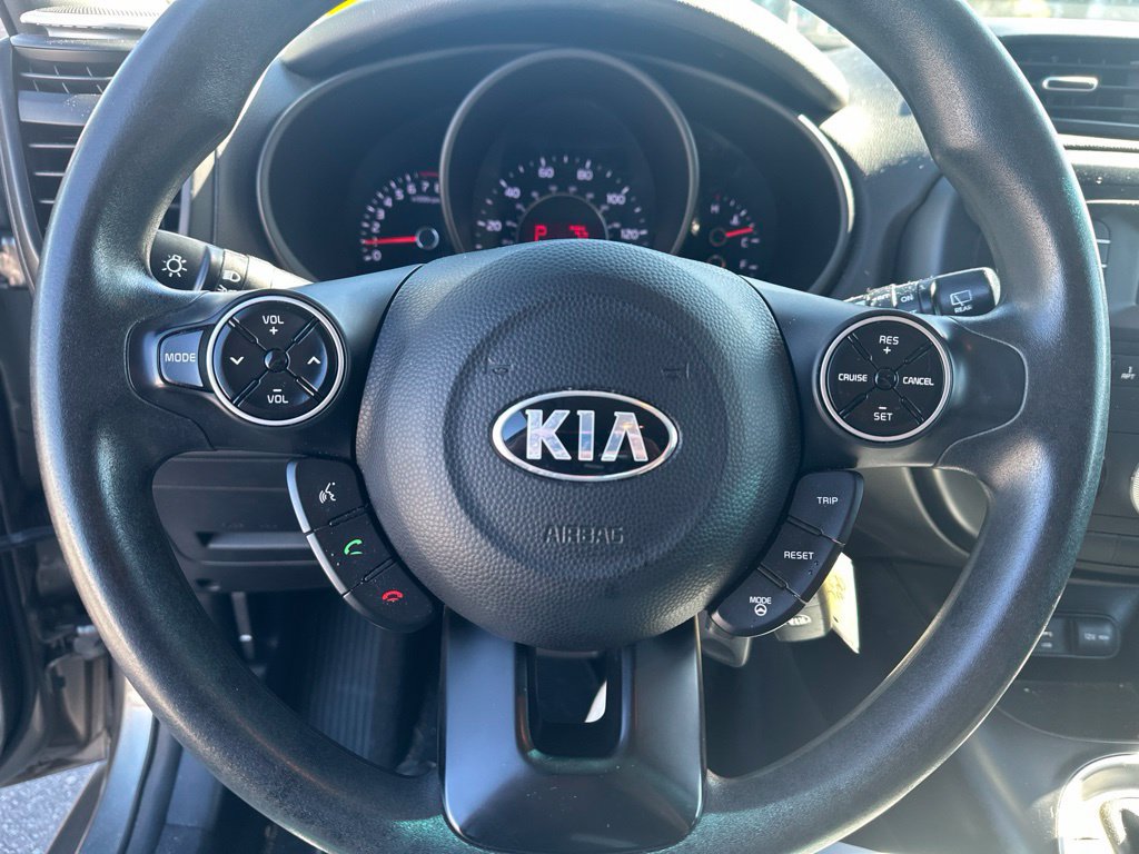 Used 2015 Kia Soul FWD image 14