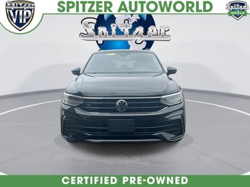 Used 2023 Volkswagen Tiguan SE R-Line AWD/4WD image 3
