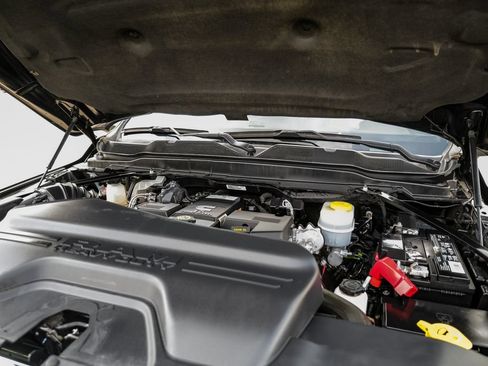 Used 2022 RAM 3500 Laramie AWD/4WD image 57