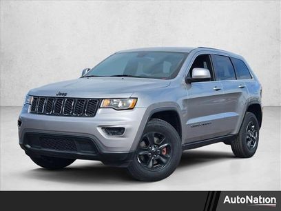 Used 2017 Jeep Grand Cherokee Laredo