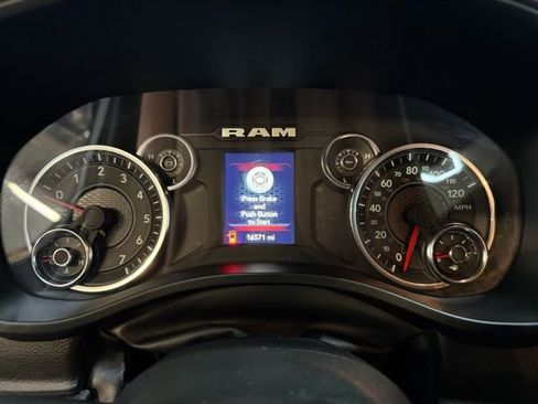 Certified 2024 RAM 1500 Big Horn image 26