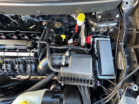 Used 2020 Dodge Journey SE w/ SE Popular Equipment Group FWD image 31