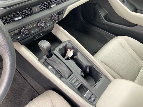 Used 2023 Honda Accord EX image 24