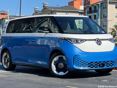 New 2025 Volkswagen ID. Buzz Pro S