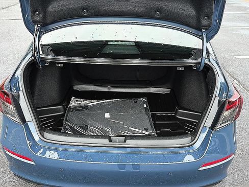 Used 2025 Honda Civic Sport image 29