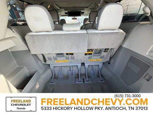 Used 2013 Toyota Sienna Limited image 12