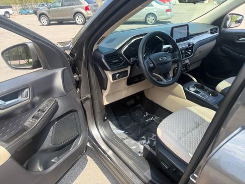 Used 2020 Ford Escape SE AWD/4WD image 29