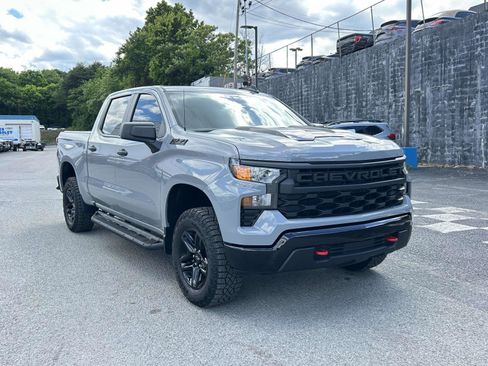 Used 2024 Chevrolet Silverado 1500 Custom Trail Boss w/ LPO, Dark Essentials Package AWD/4WD image 1
