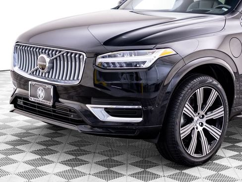 Used 2024 Volvo XC90 T8 Ultimate w/ Protection Package Premier AWD/4WD image 40