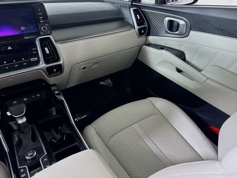 Used 2023 Kia Sorento SX image 24