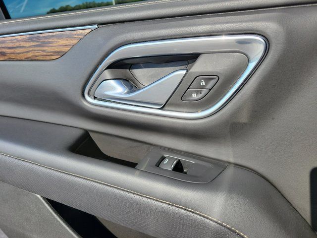 Used 2023 Chevrolet Tahoe Premier RWD image 17