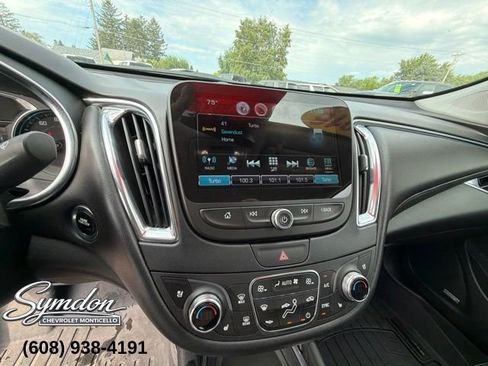 Used 2016 Chevrolet Malibu Premier w/ Driver Confidence Package FWD image 13