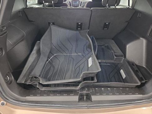 Used 2018 Chevrolet Equinox LT FWD image 21