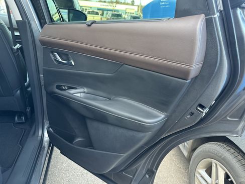 Used 2025 Nissan Murano Platinum w/ Cargo Package image 35