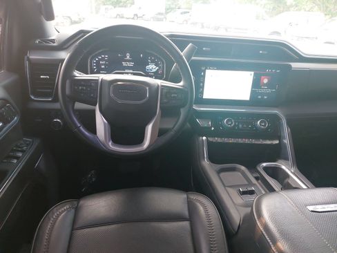 Used 2024 GMC Sierra 2500 Denali w/ Technology Package AWD/4WD image 17