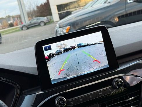 Certified 2025 Ford Escape ST-Line Elite image 4