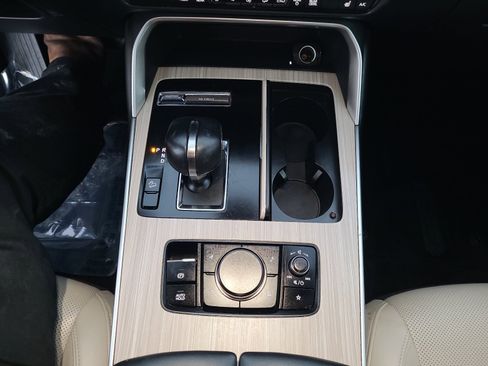 Used 2024 MAZDA CX-90 3.3 Turbo w/ Preferred Plus image 20