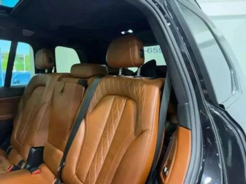 Used 2019 BMW X7 xDrive50i w/ Dynamic Handling Package image 25